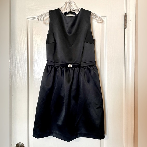 RAOUL Black Satin Sleeveless Mini Dress Cocktail Party Formal Rhinestone Size 6 - Picture 1 of 13